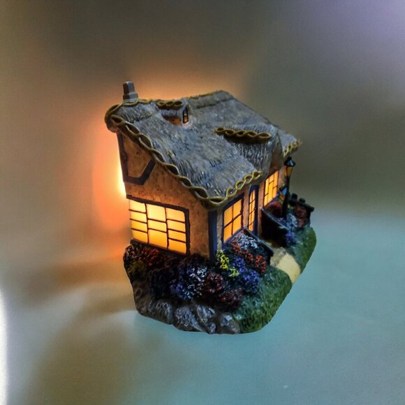 Thomas Kinkade Painter Of Light Sculpted Night Light Candlelight Cottage - Picture 3 of 7
